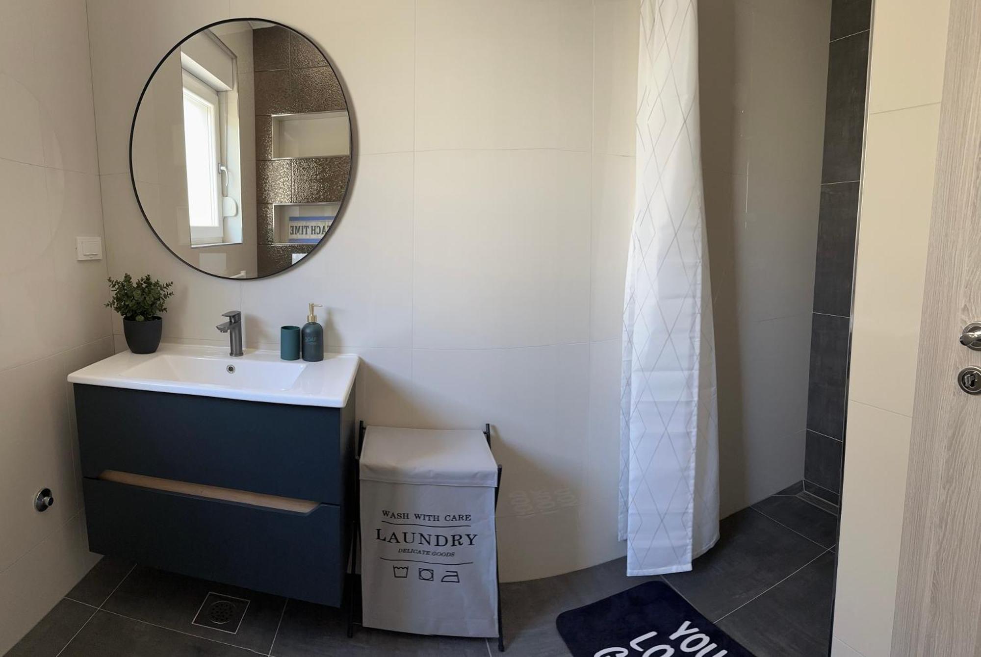 Holiday Apartments Ivano & Leo - Private Parking Zadar Bagian luar foto