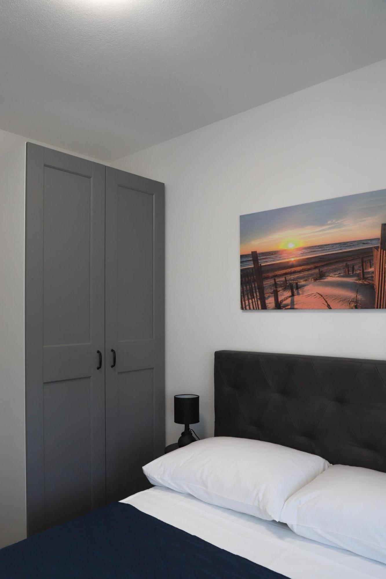 Holiday Apartments Ivano & Leo - Private Parking Zadar Bagian luar foto