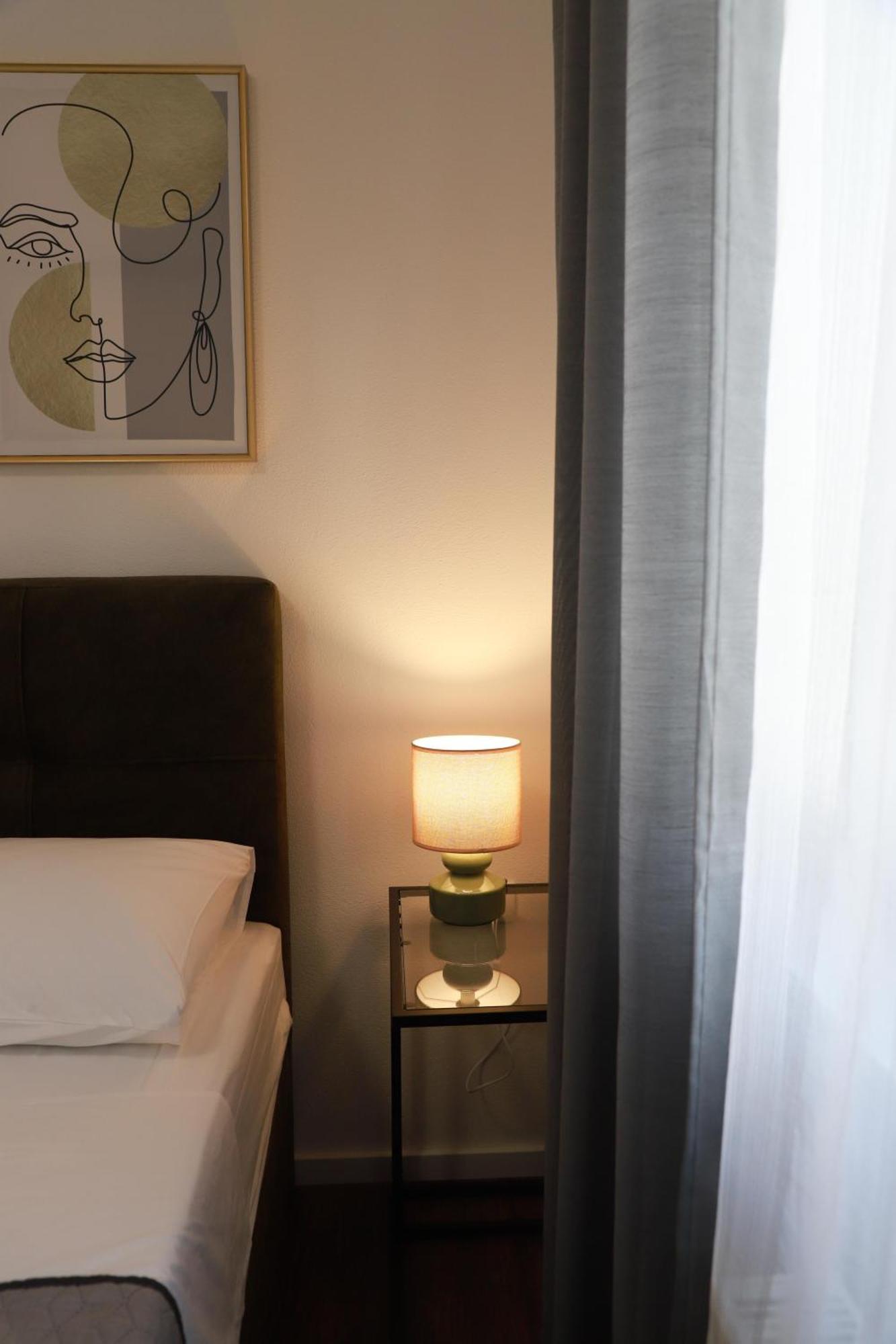 Holiday Apartments Ivano & Leo - Private Parking Zadar Bagian luar foto